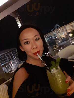 ‪seven Sands & Falcon Lounge‬