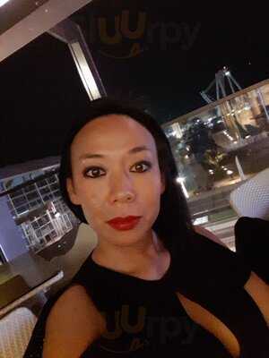 ‪seven Sands & Falcon Lounge‬