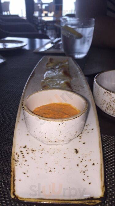 ‪seven Sands & Falcon Lounge‬