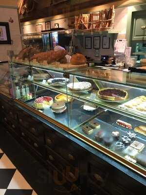 ‪paul Bakery & Restaurant‬