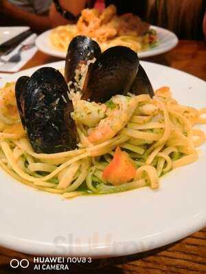 ‪t.g.i. Friday's‬