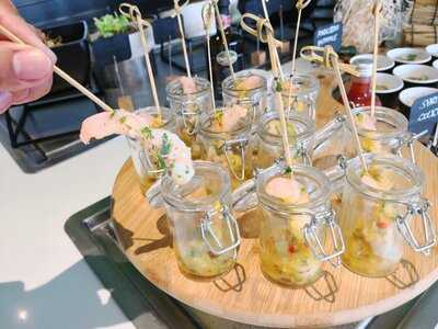 ‪level M Restaurant‬