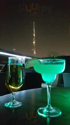 ‪level 47 Rooftop Restaurant & Lounge‬