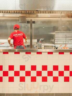 ‪five Guys‬