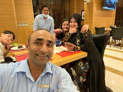 ‪shores Restaurant‬