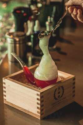 ‪w Xyz Bar And Lounge‬