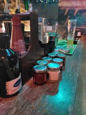 ‪the Exit Sports Bar‬