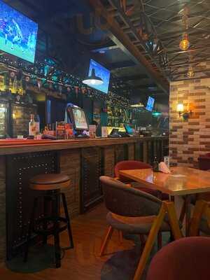 ‪the Exit Sports Bar‬