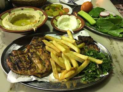 ‪beirut Restaurant & Grills‬