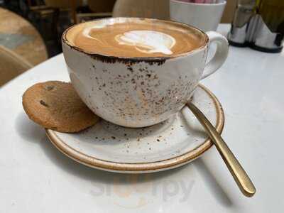 ‪gf Ferre Chocolate Bar‬