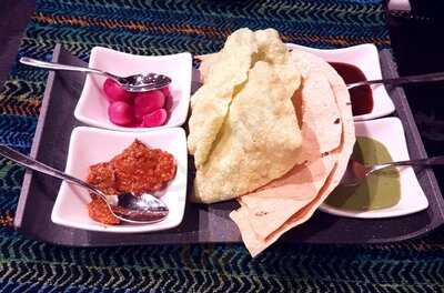 ‪indus Restaurant‬