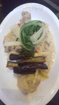 ‪carinderia Ni Tandang Sora‬