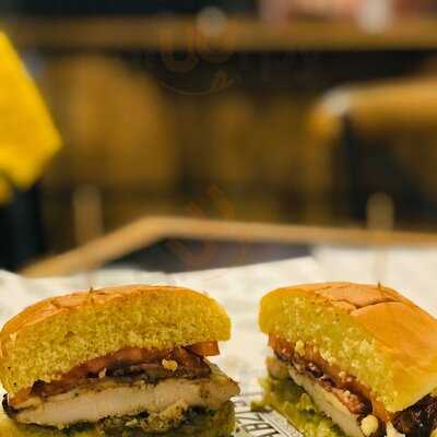 ‪abzi's House Of Burger‬