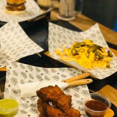 ‪abzi's House Of Burger‬