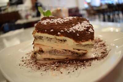 ‪800 Degrees Neopolitan Pizzeria‬