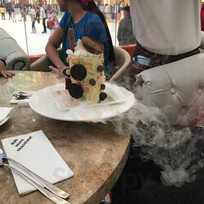 ‪alison Nelson Chocolate Bar‬