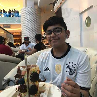 ‪alison Nelson Chocolate Bar‬