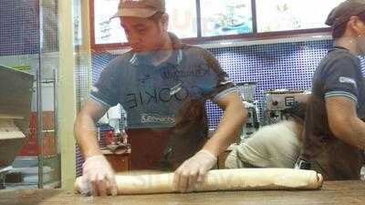 ‪cinnabon - Mushriff Mall‬