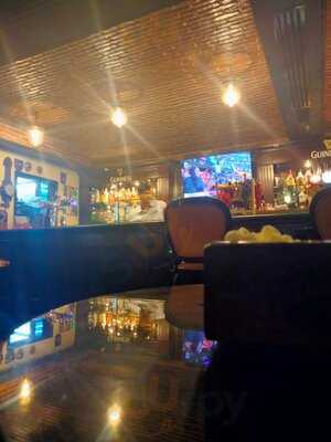 ‪the Viceroy Pub‬