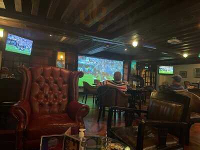 ‪the Viceroy Pub‬