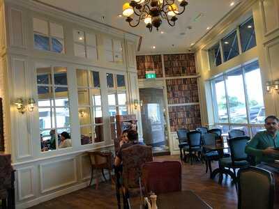 ‪paul Bakery & Restaurant‬