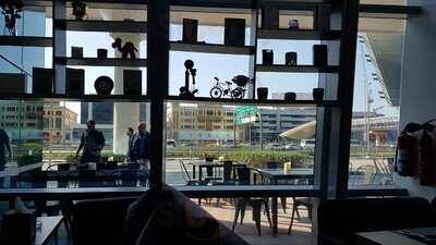 ‪whisper Restaurant & Cafe‬