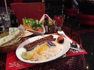 ‪5th Avenue Cafe & Restaurant‬