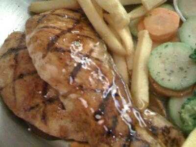 ‪fish And Company‬