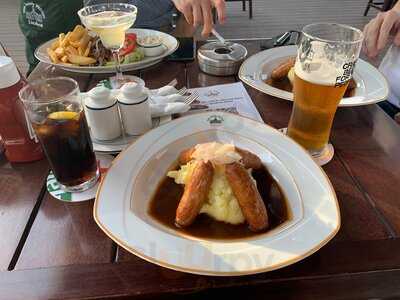 ‪the Irish Village‬