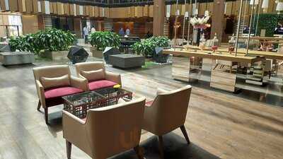 ‪the Lobby Lounge‬