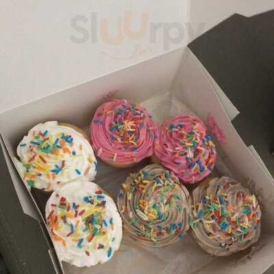 ‪caesars Restaurants & Confectionery‬