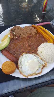 ‪artiste Restaurant And Cafe‬