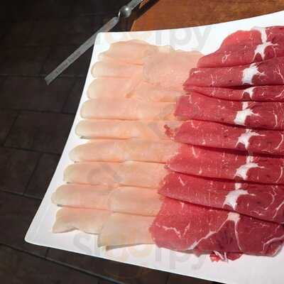 ‪xiao Wei Yang International Restaurant‬