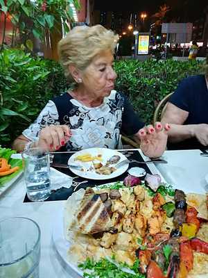 ‪beirut Restaurant & Grill‬