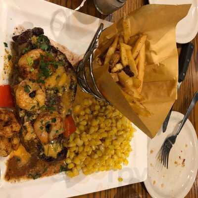 ‪t.g.i.friday's‬