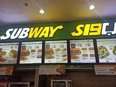 ‪subway‬