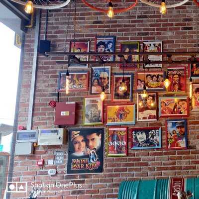 ‪the Mumbai Gully & Kulfiholic‬