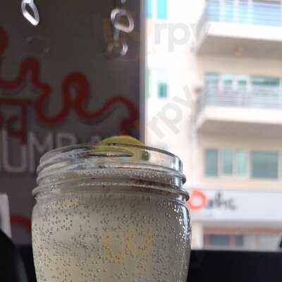 ‪the Mumbai Gully & Kulfiholic‬