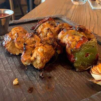 ‪butchers Shop And Grill‬