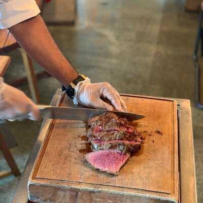 ‪butchers Shop And Grill‬