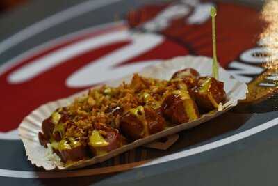 ‪best Worscht In Town‬