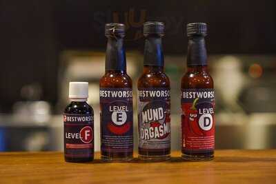 ‪best Worscht In Town‬