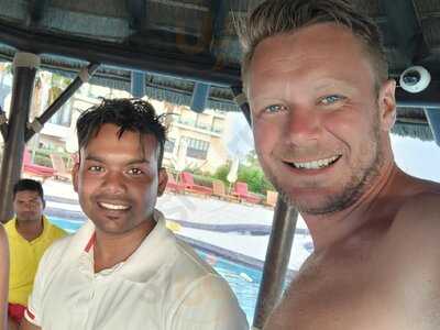 ‪palmito Pool Bar‬