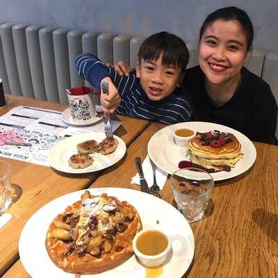 ‪clinton St. Baking Company- City Walk‬