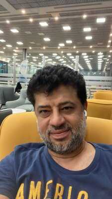 ‪hafiz Mustafa 1864 Dubai Mall‬