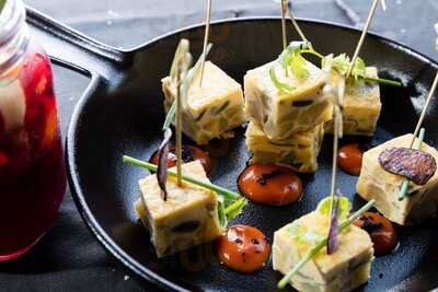 ‪espana Restaurant & Bar‬