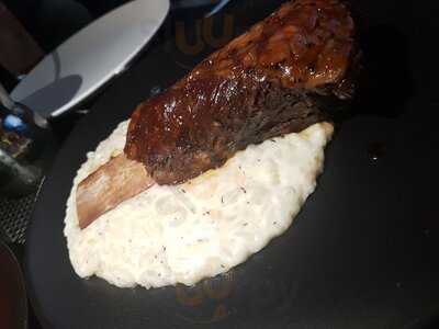 ‪espana Restaurant & Bar‬