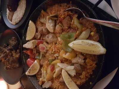 ‪espana Restaurant & Bar‬