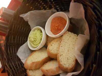 ‪espana Restaurant & Bar‬