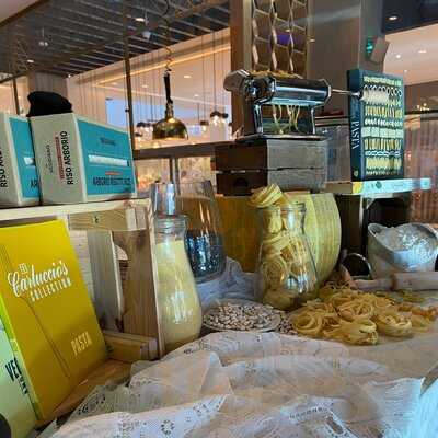 ‪carluccio's - The Springs Souks‬